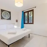 Eden Di Chia - House In Private *