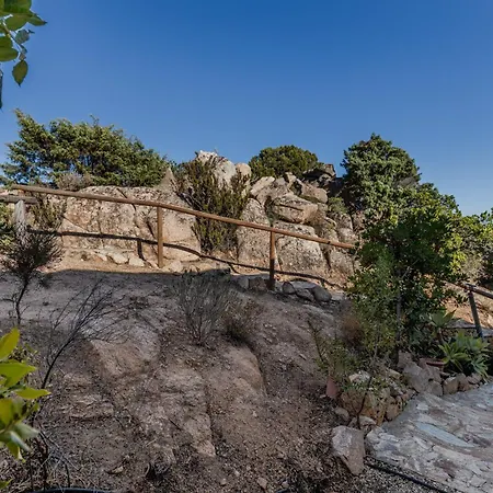 Eden Di Chia - House Hébergement de vacances