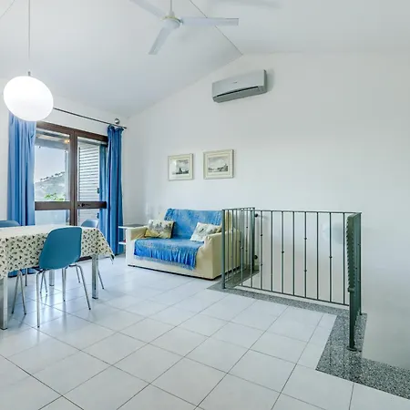 Hébergement de vacances Eden Di Chia - House