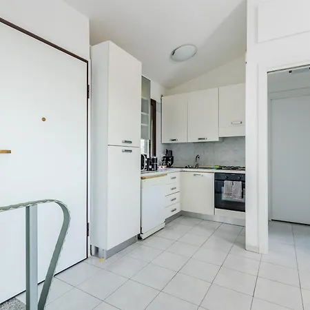 Eden Di Chia - House