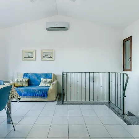 Eden Di Chia - House