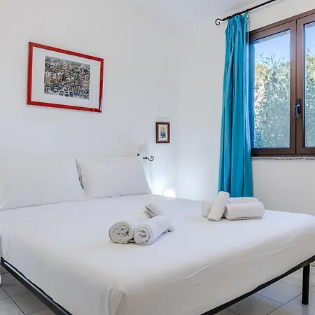 Eden Di Chia - House In Private
